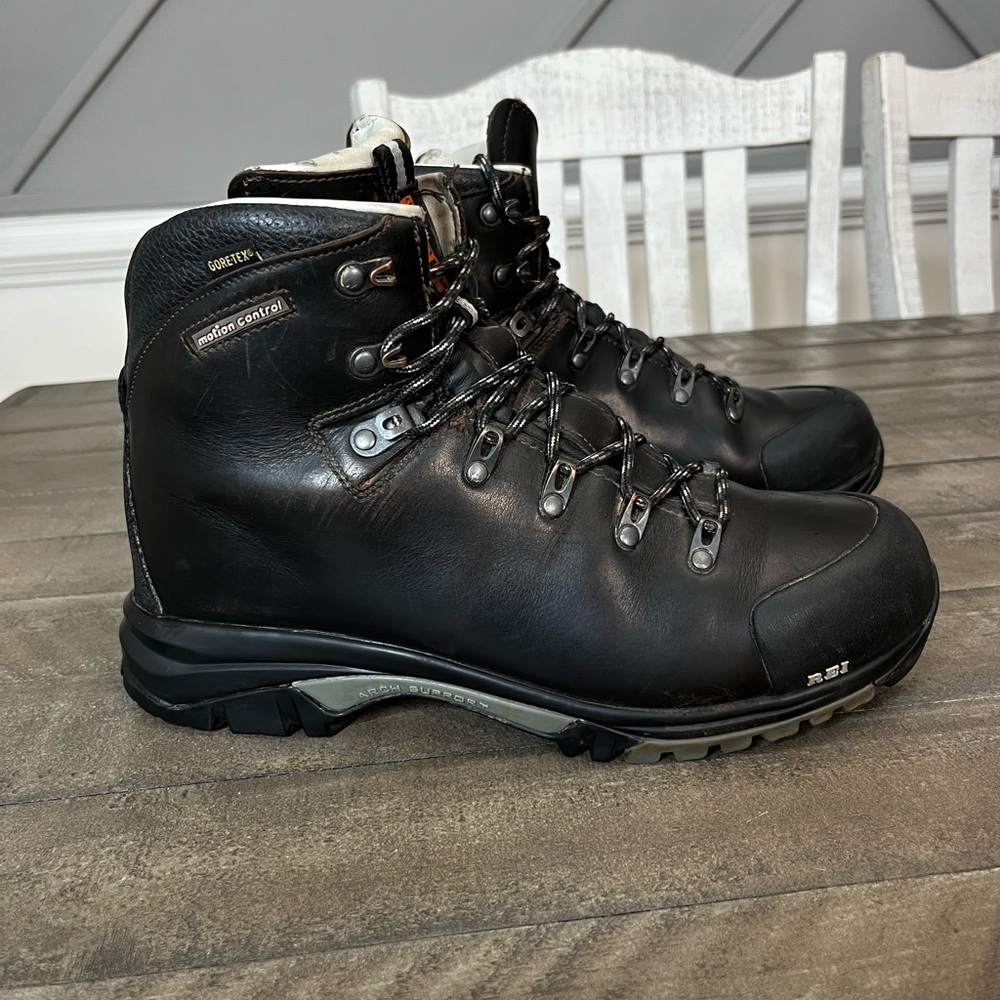 REI Spirit III GTX Gore-Tex Hiking Backpacking Trekking Boots Men's Sz 11 - Picture 2 of 5